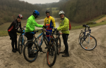 MTB - Radtour, kurzer technischer Stopp beim Stausee vor Oberstetten.